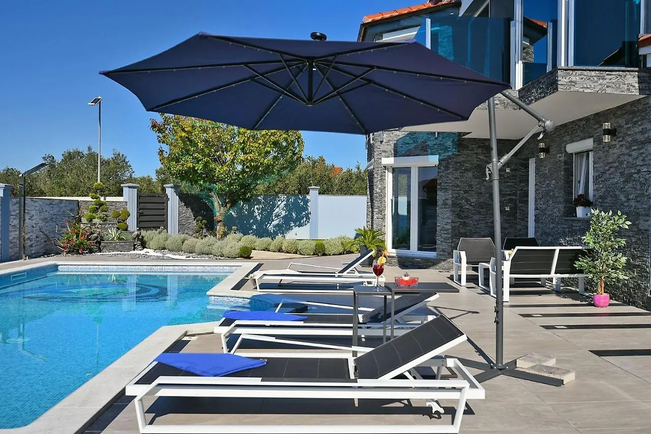 Family Friendly House With A Swimming Pool Fazana - 19597 Croatia